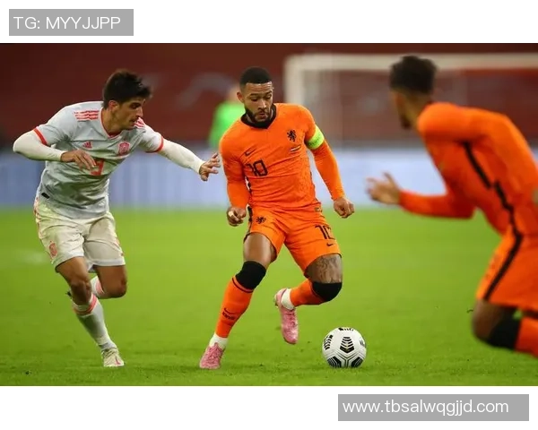 荷兰足球甲级联赛球星聚焦：顶尖球员助力球队征战欧洲赛场