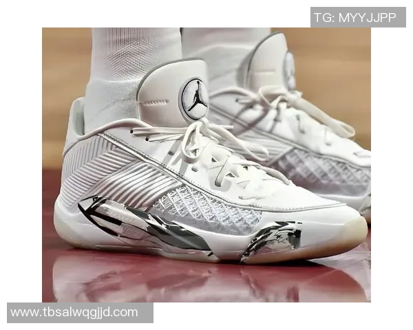 最具性价比的足球鞋代言球星盘点低预算也能拥有的明星代言款